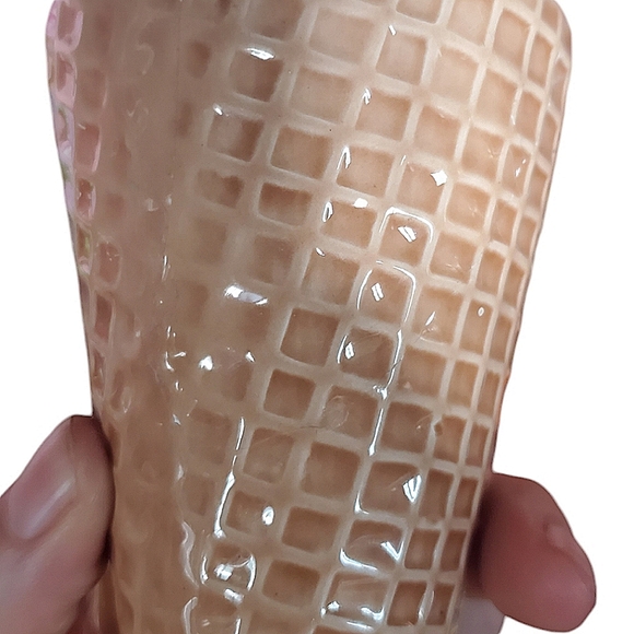 Vintage ceramic icecream dishes and spoons - Picture 3 of 5